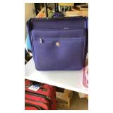 25ï¿½x25ï¿½ Blue canvas Suitcse, on wheels
