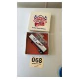 Die cast Winross Paps blue ribbon beer truck