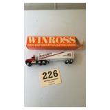 Die cast Winross Snavelyï¿½s Lancaster PA truck