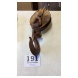 Metal snatch block pulley