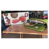 Rachel Ray stow away pot lucker  NEW