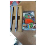 Better sponge and wrap organizer