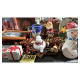 Table lot of Christmas decorations