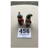 Snowman salt and pepper shakers