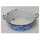 Antique Blue & White Swirl Agate Graniteware Basin