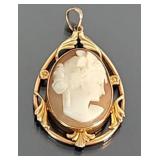 3/4"Oval Shell Cameo in 1 1/2" 10KT Setting
