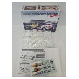 Lindberg Vintage Dirt Modified 2 in 1 Model Kit