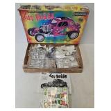1999 Lindberg 1:12 Motorized Luv Buggy Model Kit