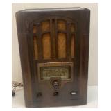 1936 RCA Model 6T2 Tube Type Tombstone Radio
