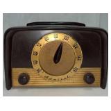 1950 Admiral Model 5E22 Bakelite Tube Type Radio