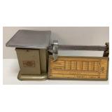 1971 Triner Scales 4LB Postal Scale