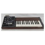 Korg M-500 Micro-preset Synthsizer