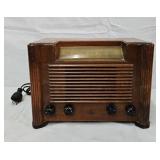 c1942 Emerson Model 425 Wooden Tube Type Radio