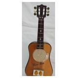 12" Stellar 6 Transistor "Guitar Radio"