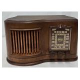 1946 Sonora Model RCU-208 Tube Type Radio