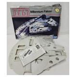 Star Wars Millennium Falcon Model Kit w/OB