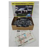 Monogram 1:24 Dale Earnhardt Lumina Model Kit