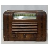 Sonora Model RDU-209 Wooden Tube Type Radio