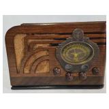 1937 Majestic Model 60 Wooden Tube Type Radio