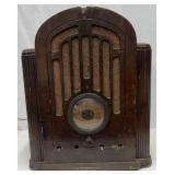 1936 RCA Model 128 Cathedral Tube Type Radio