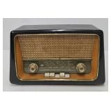 Emund ReKord Jr 196 Wooden Tube Type Radio