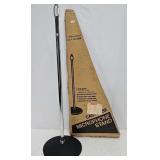 New/Old Realistic #33-320 Microphone Stand