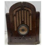 1936 RCA Model 128 Cathedral Tube Type Radio