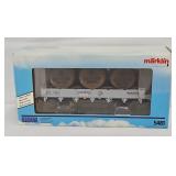 Train - Marklin #5481 Low Side car w/Barrel Load