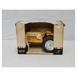 Ertl 1:16 Minneapolis-Moline 6940 Tractor w/OB