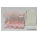 Barbie Suzy Goose Bed, Wardrobe & Blanket Chest