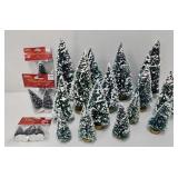 Train - (22) Model Train Platform Fir Trees w/Snow
