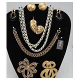 (9 pcs)  Crown Trifari & Trifari