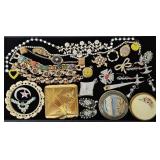 (29 pcs) Victorian, Deco, Mid Century & Up Jewelry
