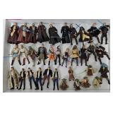 (34) 2000's Star Wars 3 3/4' Action Figures