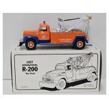 1st Gear 1:34 Die Cast Gulf Tow Truck (MIB)