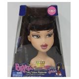 2002 Bratz Jade "Funky Fashion Make-Over" (MIB)