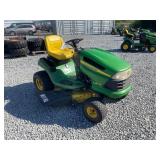 John Deere LA125 42" Hydrostatic Riding Mower