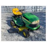 John Deere LA145 48" Hydrostatic Riding Mower