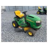 John Deere L100 42" Hydrostatic Riding Mower