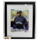 Ken Griffey, Jr Signed Photo w/ Authentication