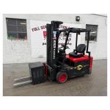 Toyota 3,000 IB Capacity Electric Forklift