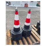(20) PCS New 28" Traffic Cones