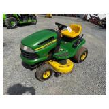 John Deere 115 42" Hydrostatic Riding Mower