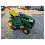 2011 John Deere D100 42" Hydrostatic Riding Mower