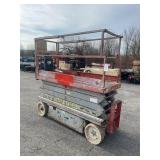 2000 Skyjack 3226 Electric Scissor Lift