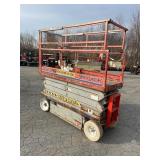 2000 Skyjack 3226 Electric Scissor Lift