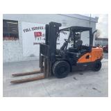 2022 Doosan 9000LB Capacity Diesel Forklift