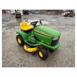 John Deere LT155 42" Hydrostatic Riding Mower