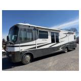 2005 WorkHorse Simba 37