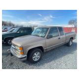 1997 Chevy 1500 2WD Pick Up Truck